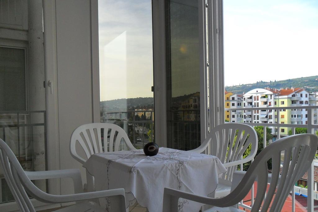 Apartma Renata Portoroz Bagian luar foto